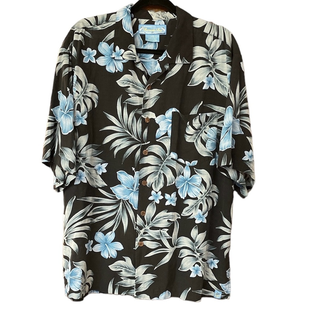 Bermuda Bay silk camp Hawaiian button up shirt blue black size L floral GUC